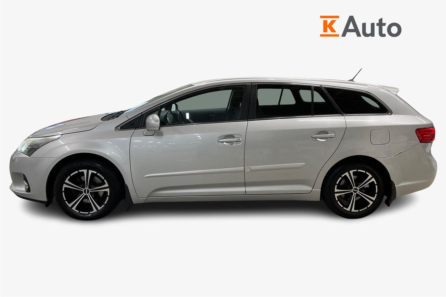 Toyota Avensis 2012, photo 5/22