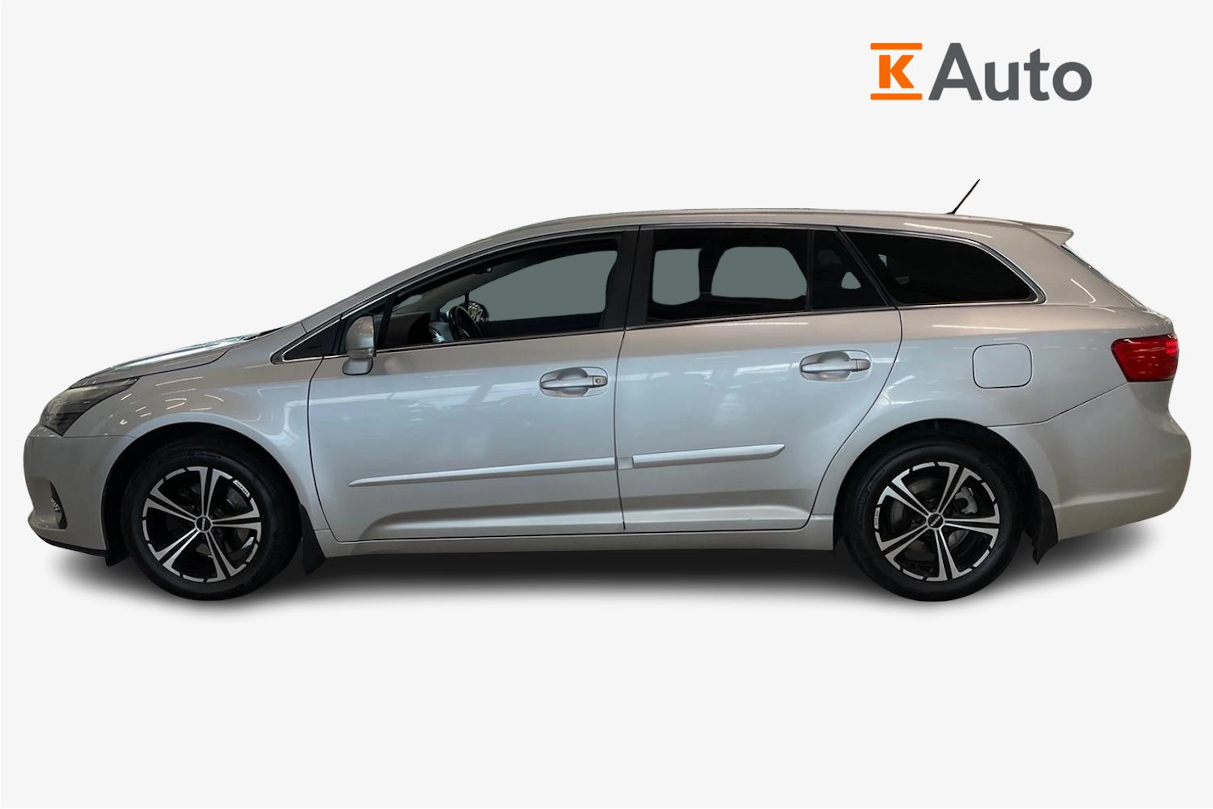 hopea Toyota Avensis 2012 kuva 5.