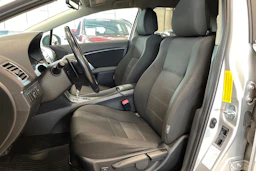 hopea Toyota Avensis 2012 kuva 11.