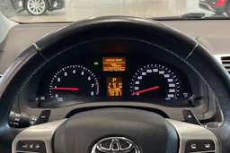 hopea Toyota Avensis 2012 kuva 13.
