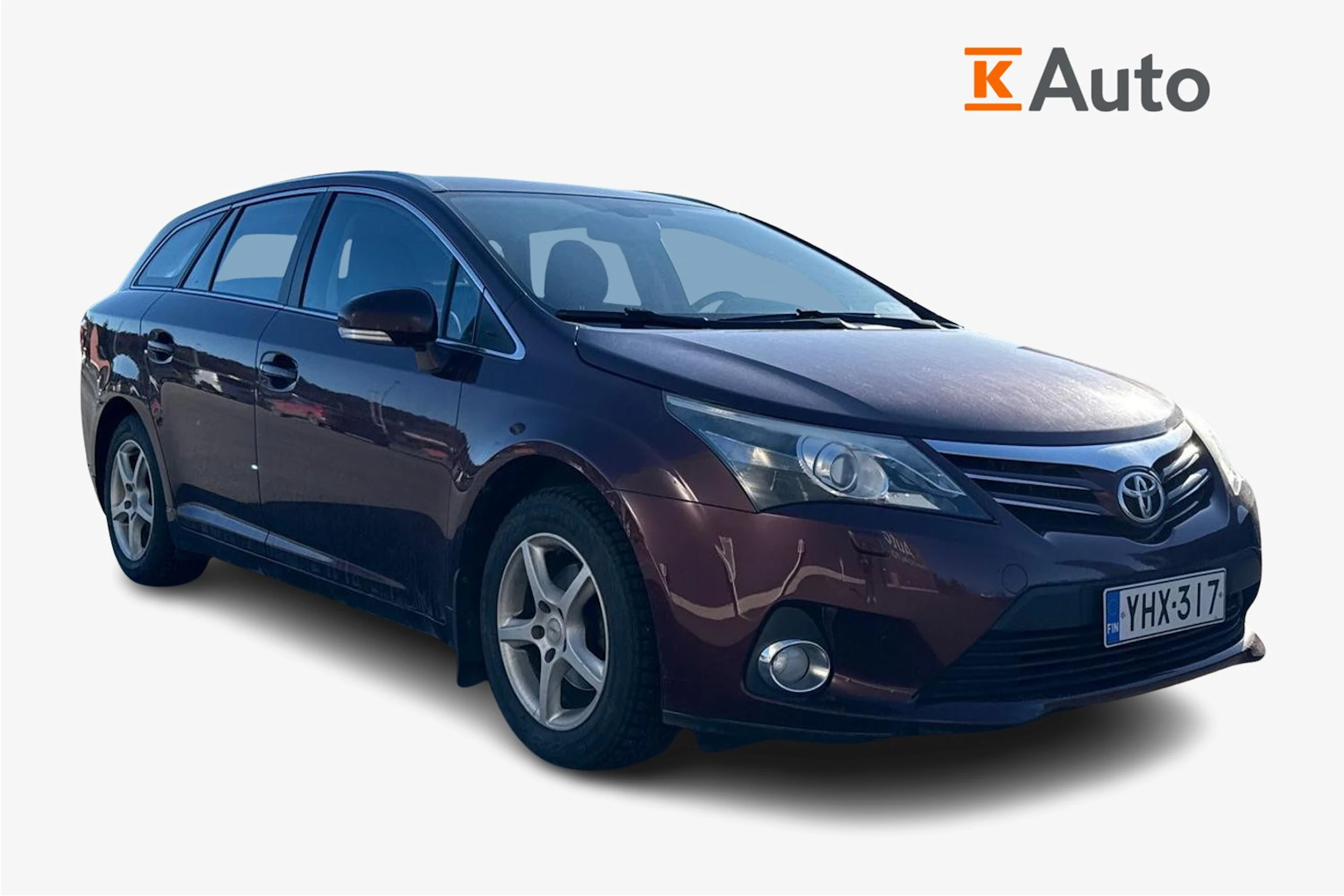 punainen Toyota Avensis 2012 kuva 1.