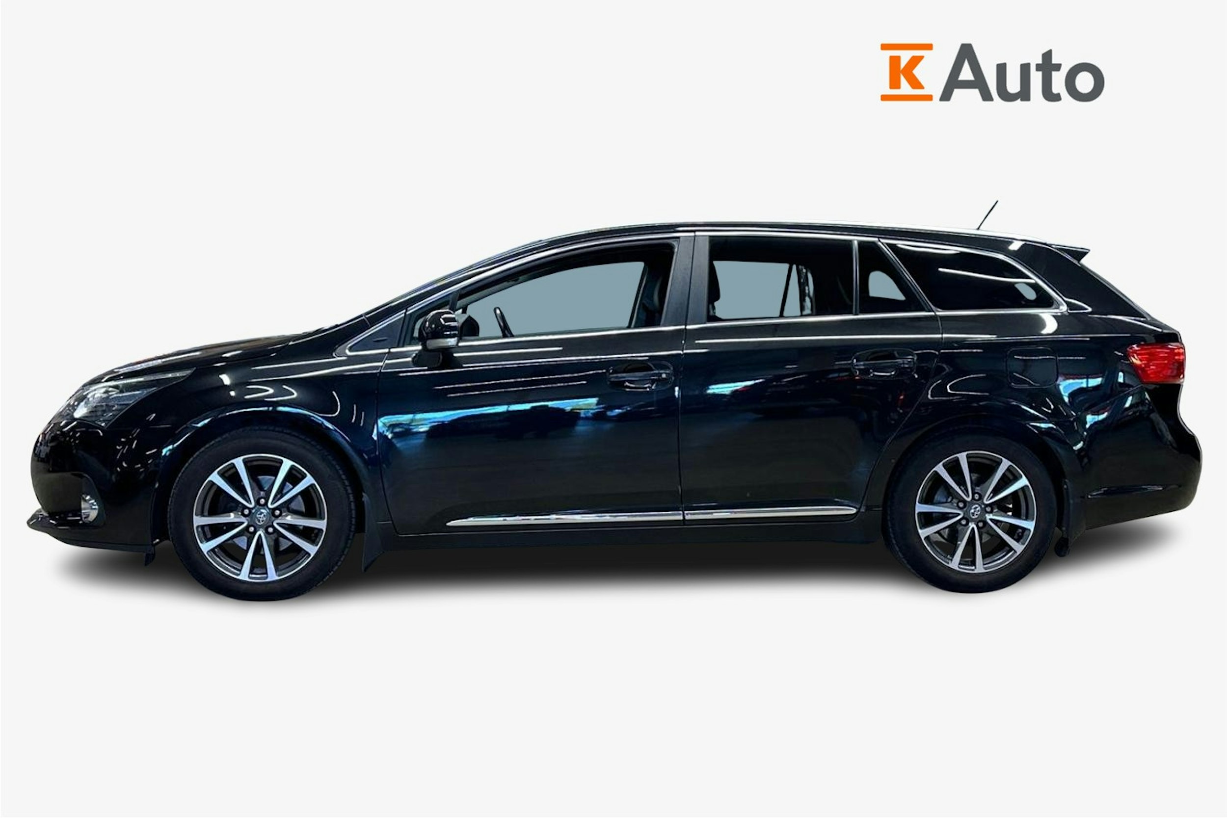 met. musta Toyota Avensis 2013 kuva 5.