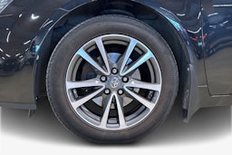 met. musta Toyota Avensis 2013 kuva 13.