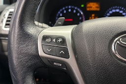 met. musta Toyota Avensis 2013 kuva 21.