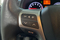 hopea Toyota Avensis 2013 kuva 12.