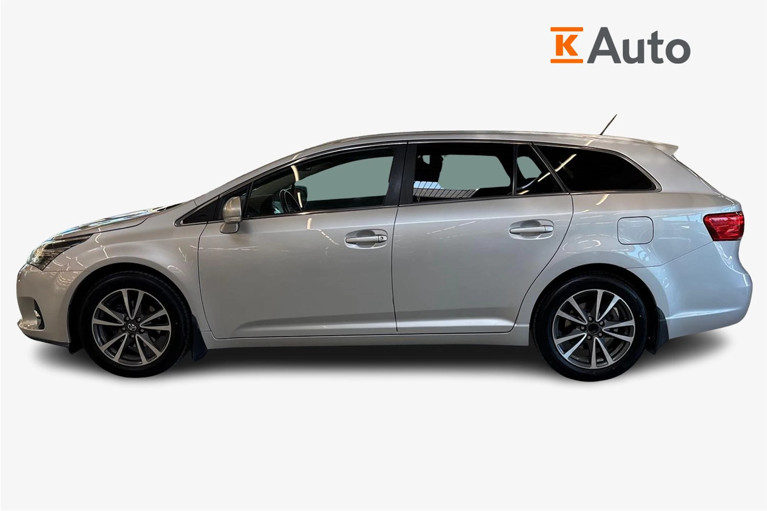 Hopea Toyota AVENSIS 2013 kuva 7.