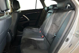 Hopea Toyota AVENSIS 2013 kuva 11.