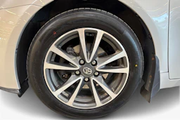 Hopea Toyota AVENSIS 2013 kuva 12.
