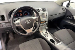 Sininen Toyota AVENSIS 2013 kuva 6.