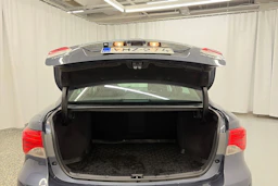 Sininen Toyota AVENSIS 2013 kuva 11.