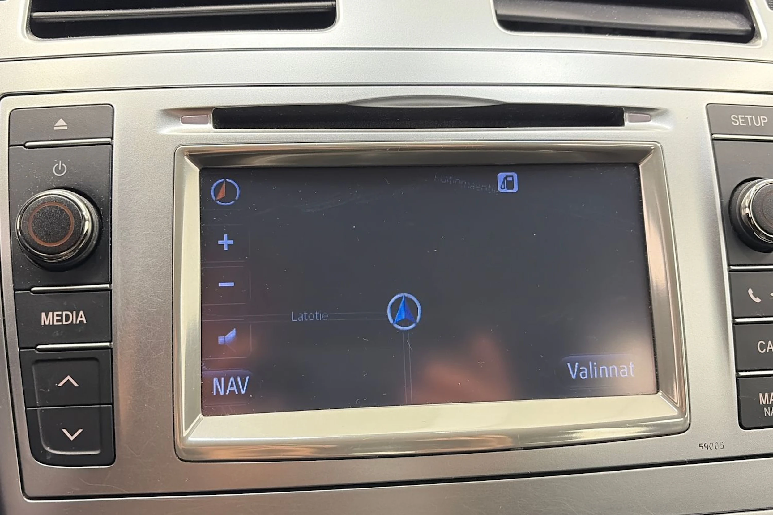 Sininen Toyota AVENSIS 2013 kuva 17.