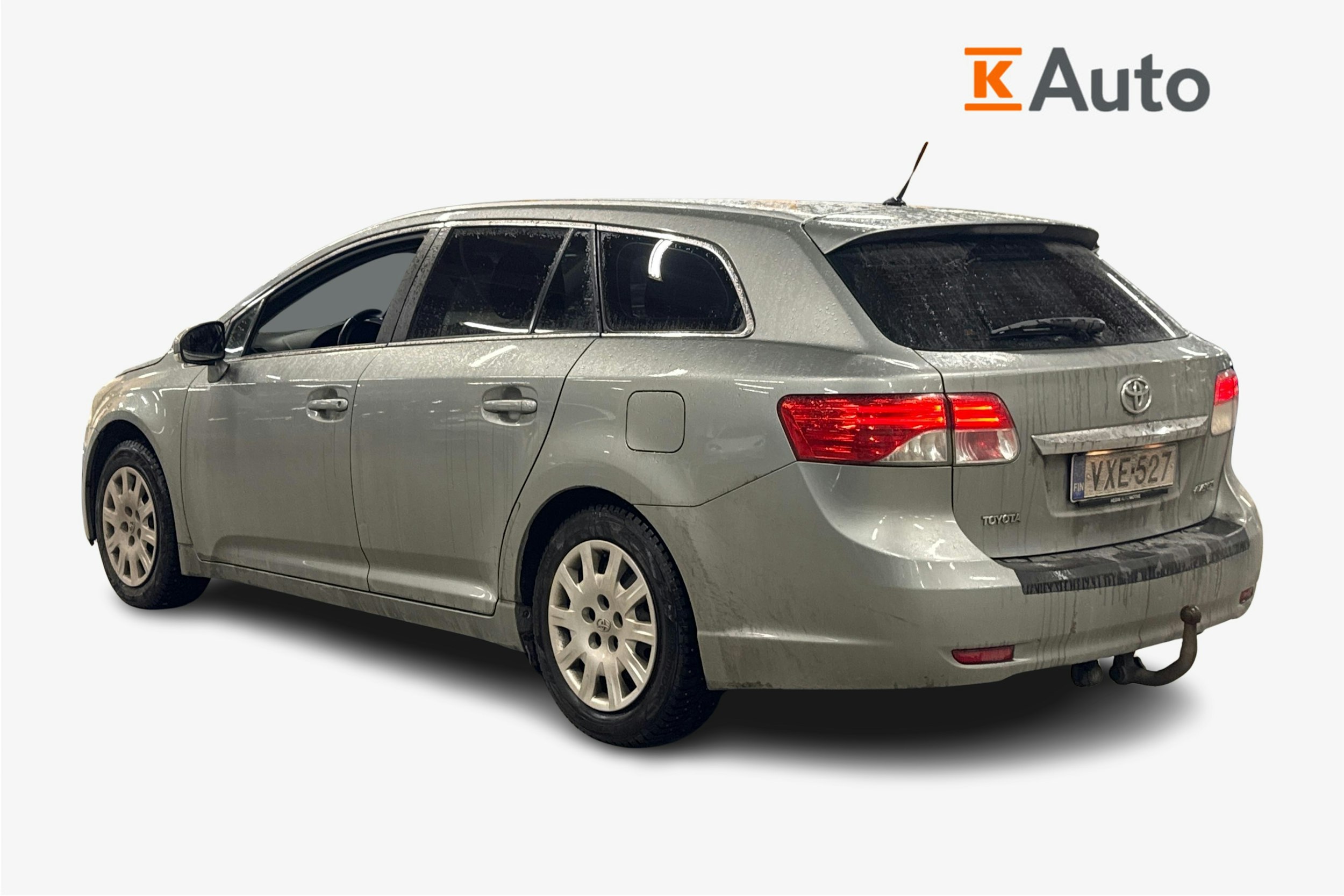 harmaa Toyota Avensis 2013 kuva 2.