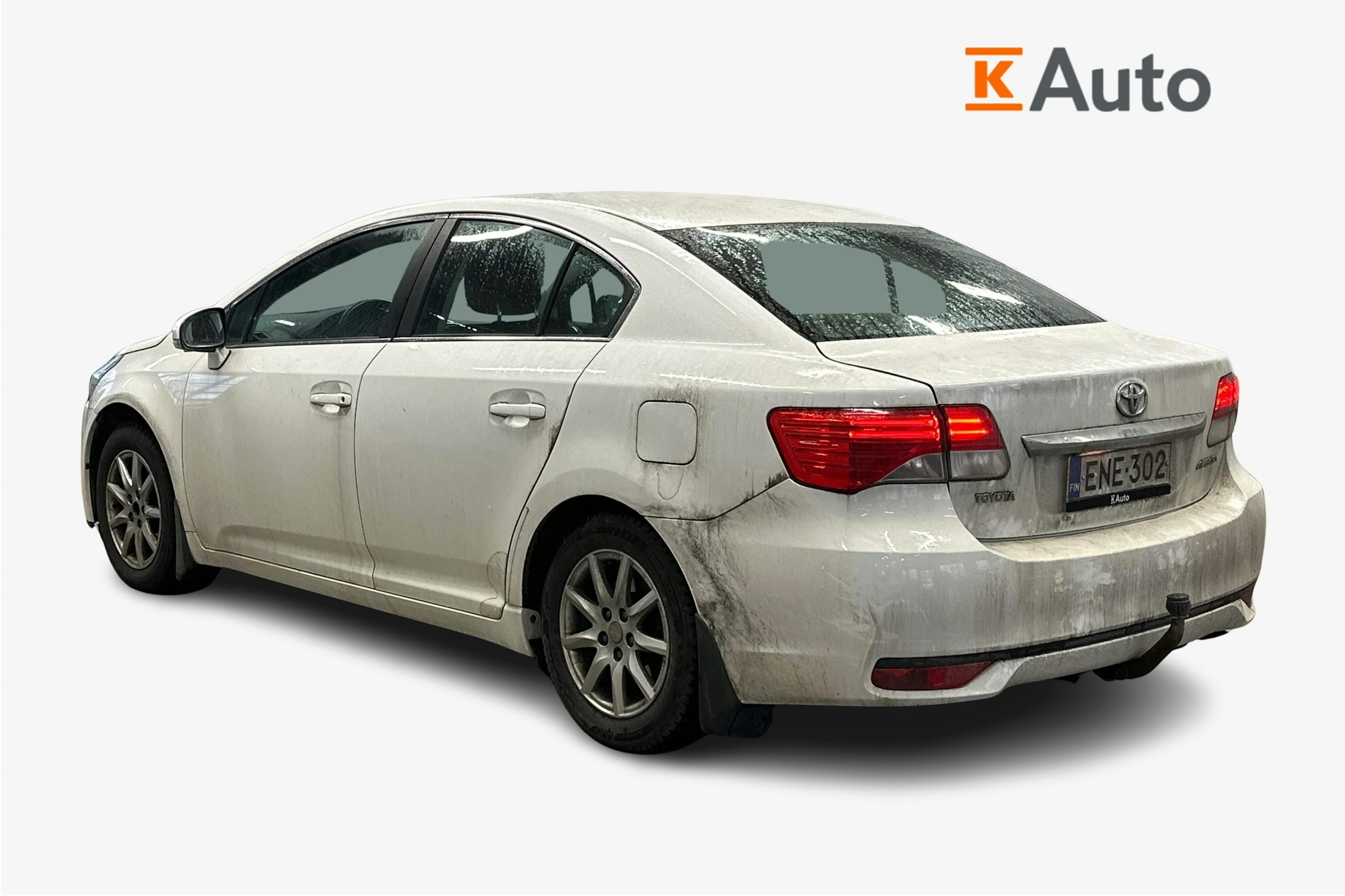 valkoinen Toyota Avensis 2014 kuva 2.