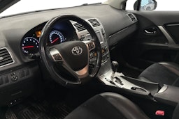 valkoinen Toyota Avensis 2014 kuva 3.