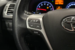 valkoinen Toyota Avensis 2014 kuva 18.