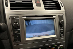 valkoinen Toyota Avensis 2014 kuva 24.