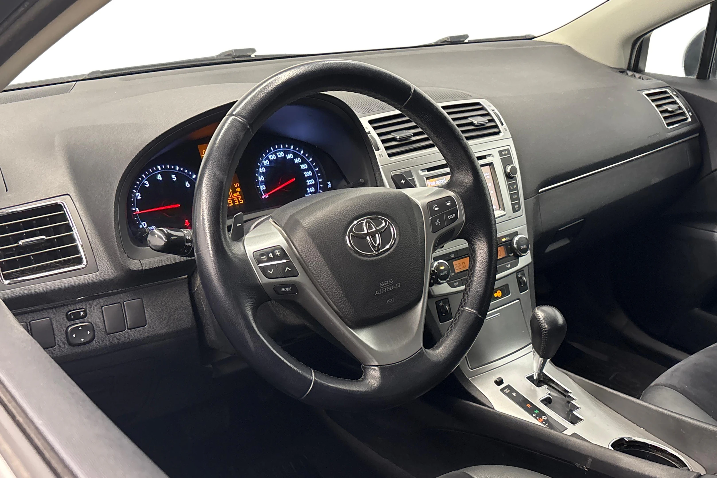 hopea Toyota Avensis 2014 kuva 8.