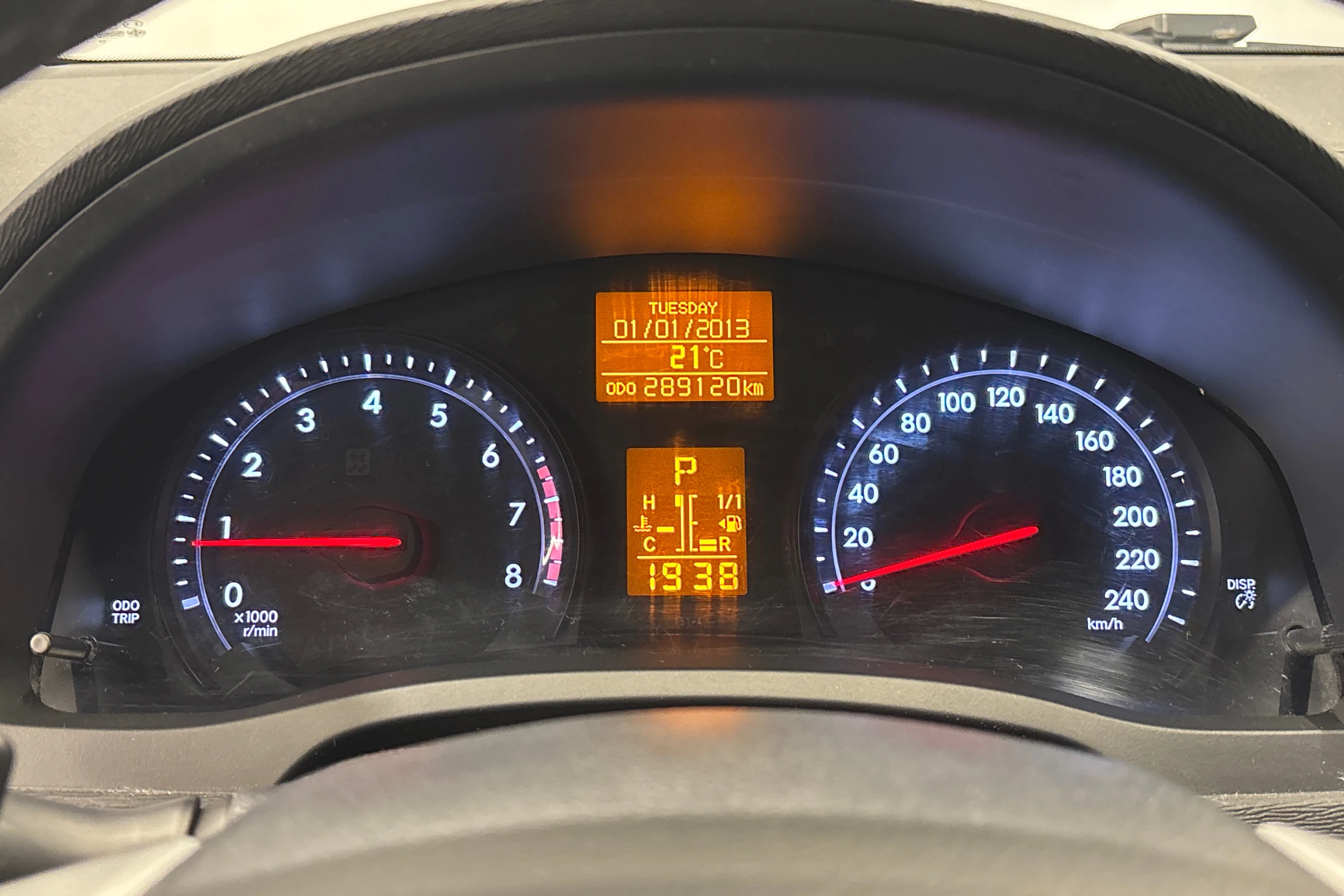 hopea Toyota Avensis 2014 kuva 20.