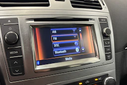 hopea Toyota Avensis 2014 kuva 24.