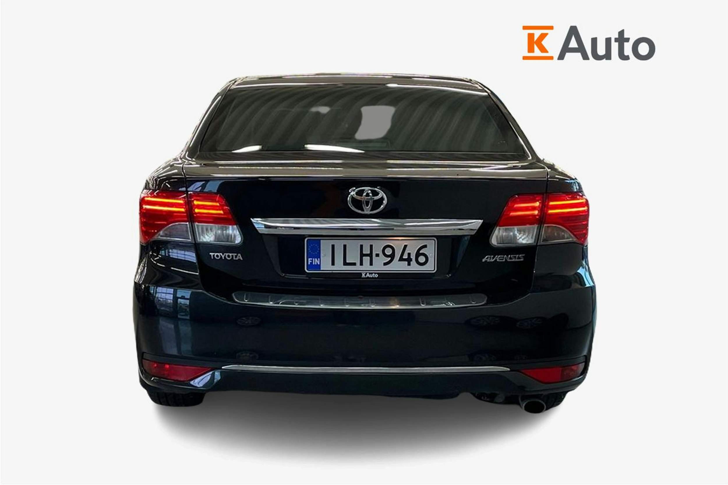 Musta Toyota AVENSIS 2014 kuva 3.