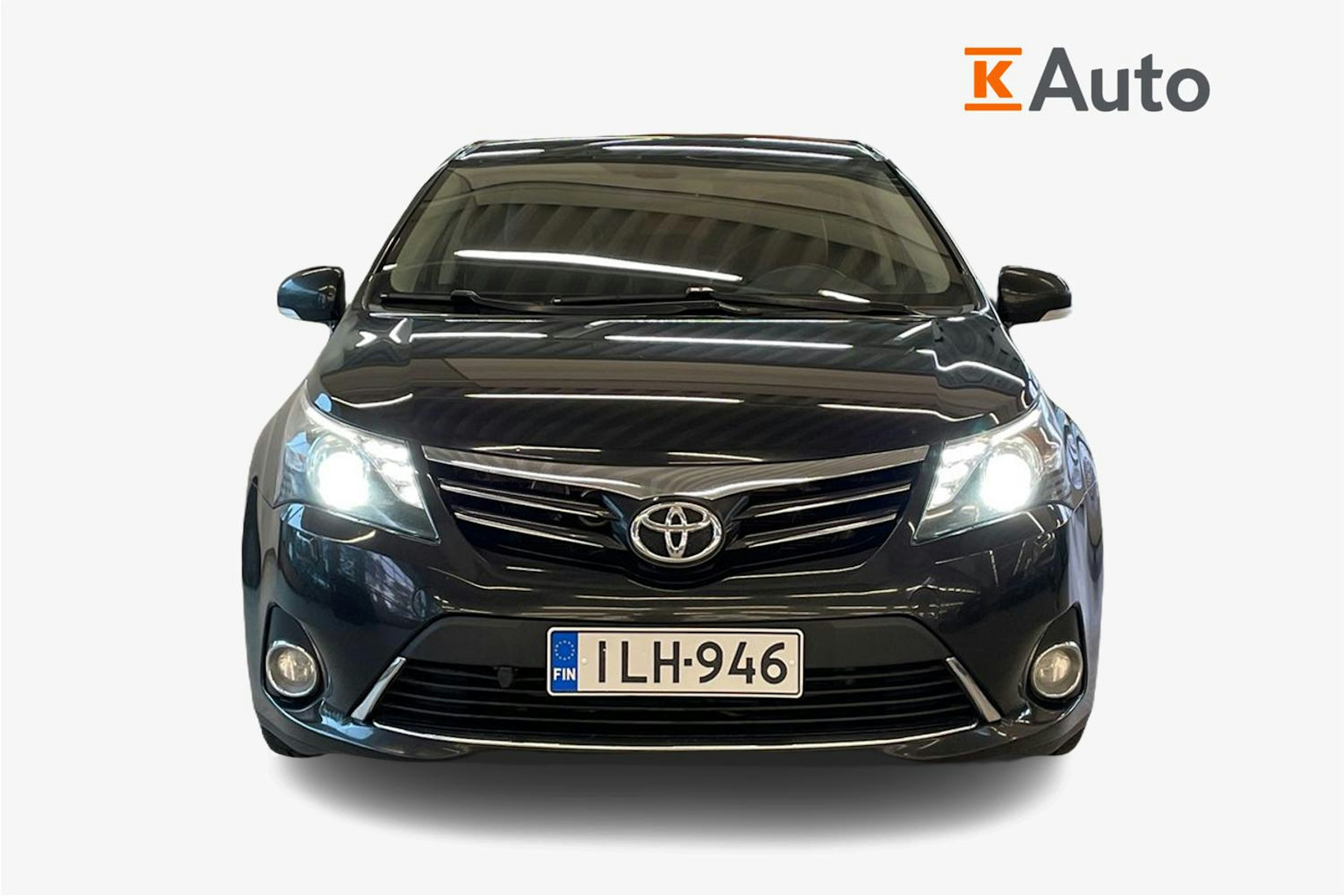 Musta Toyota AVENSIS 2014 kuva 5.