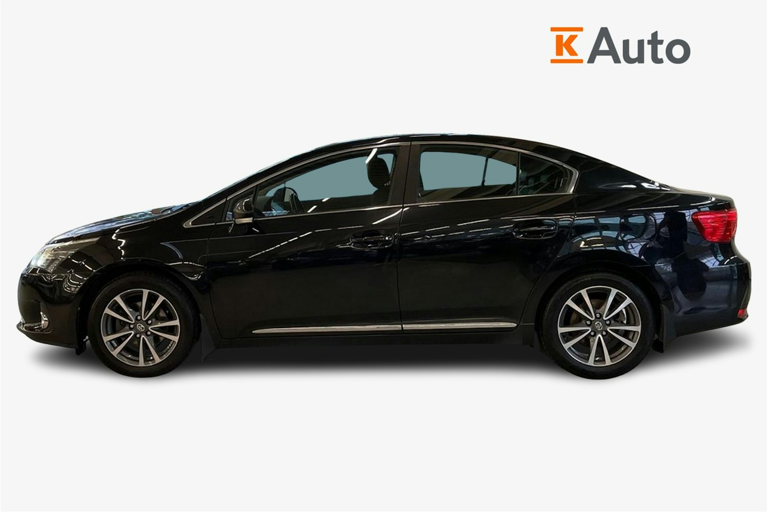 Musta Toyota AVENSIS 2014 kuva 6.