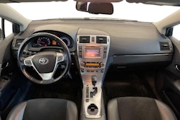 Musta Toyota AVENSIS 2014 kuva 9.