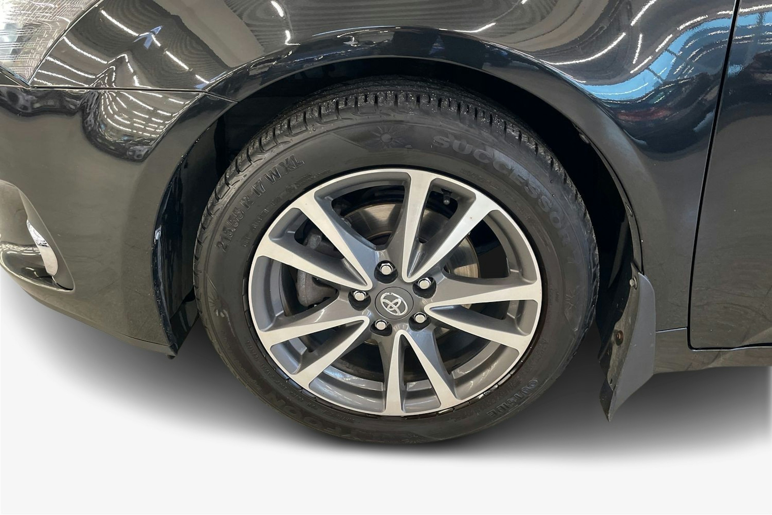 Musta Toyota AVENSIS 2014 kuva 11.