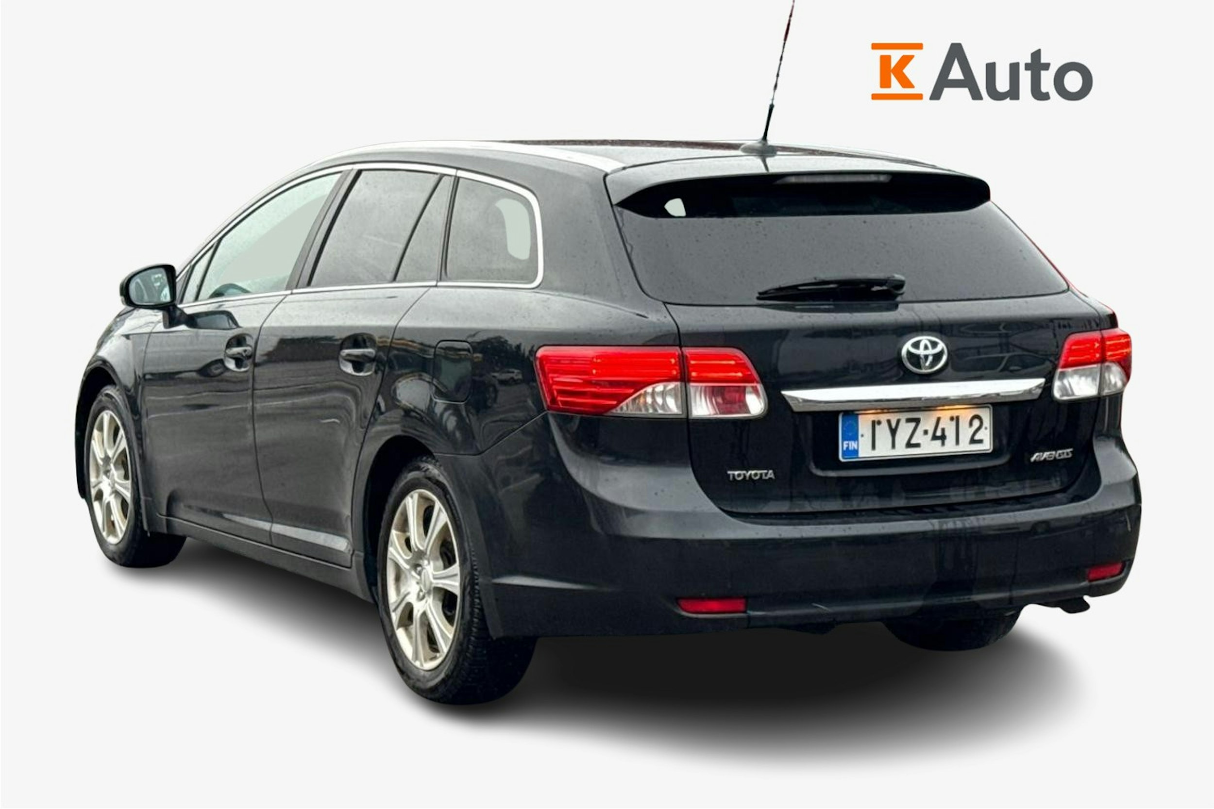Musta Toyota AVENSIS 2014 kuva 2.