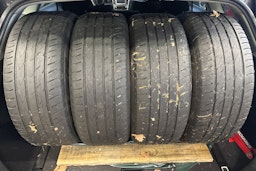 Musta Toyota AVENSIS 2014 kuva 12.