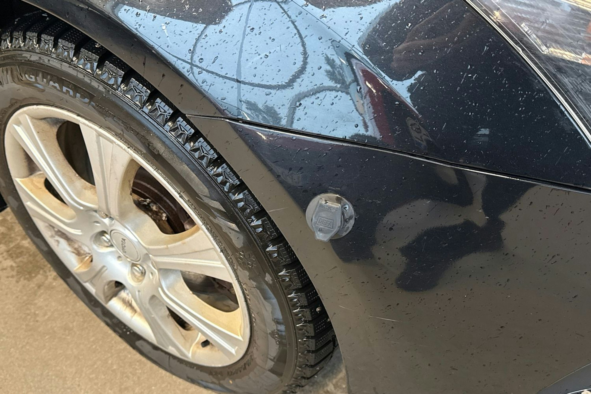 Musta Toyota AVENSIS 2014 kuva 14.