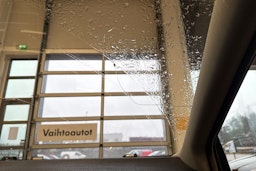 Musta Toyota AVENSIS 2014 kuva 30.