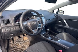 harmaa Toyota Avensis 2014 kuva 3.
