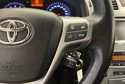 valkoinen Toyota Avensis 2014 kuva 15.