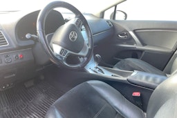 ruskea (beige) Toyota Avensis 2014 kuva 3.