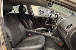 ruskea (beige) Toyota Avensis 2014 kuva 23.