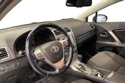 Musta Toyota AVENSIS 2014 kuva 3.