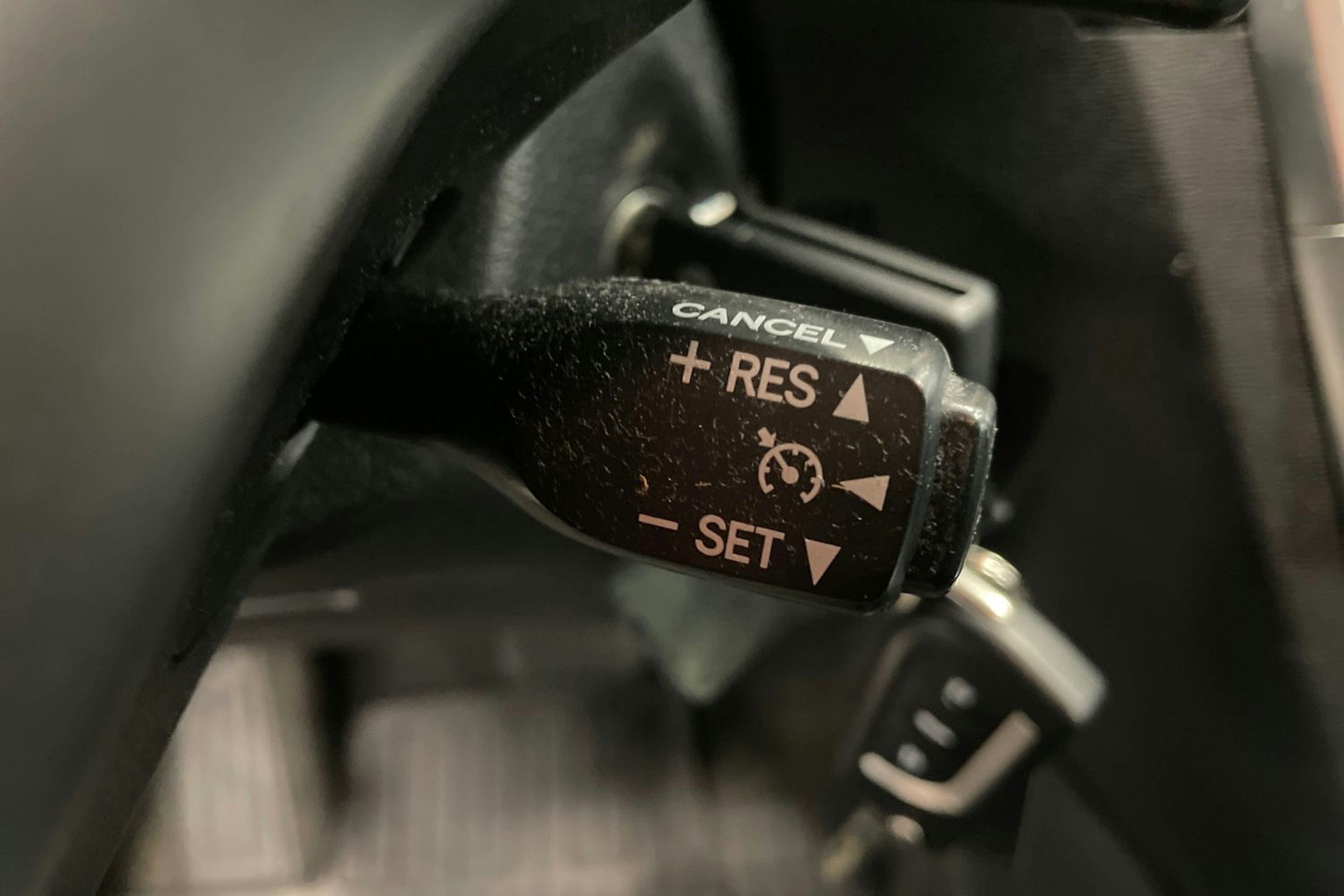 Musta Toyota AVENSIS 2014 kuva 23.