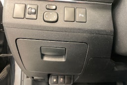 Musta Toyota AVENSIS 2014 kuva 24.