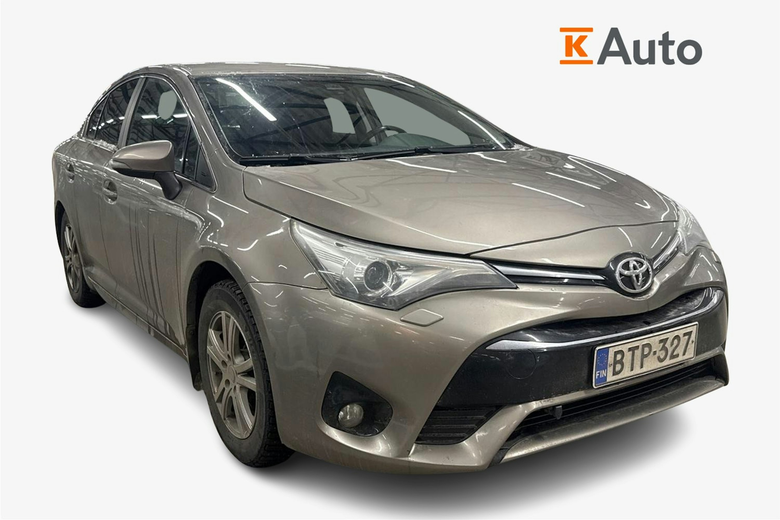 ruskea (beige) Toyota Avensis 2015 kuva 1.