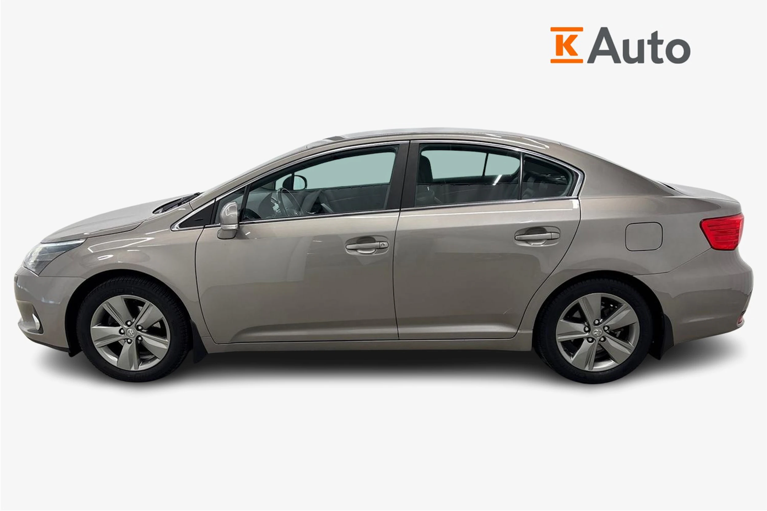 ruskea (beige) Toyota Avensis 2015 kuva 5.