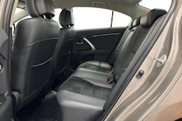 ruskea (beige) Toyota Avensis 2015 kuva 8.