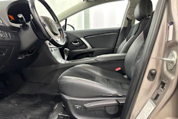 ruskea (beige) Toyota Avensis 2015 kuva 18.