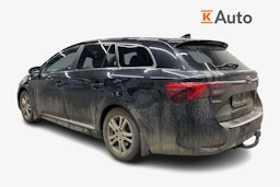 musta Toyota Avensis 2015 kuva 2.