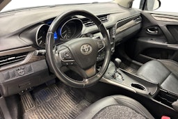 musta Toyota Avensis 2015 kuva 3.