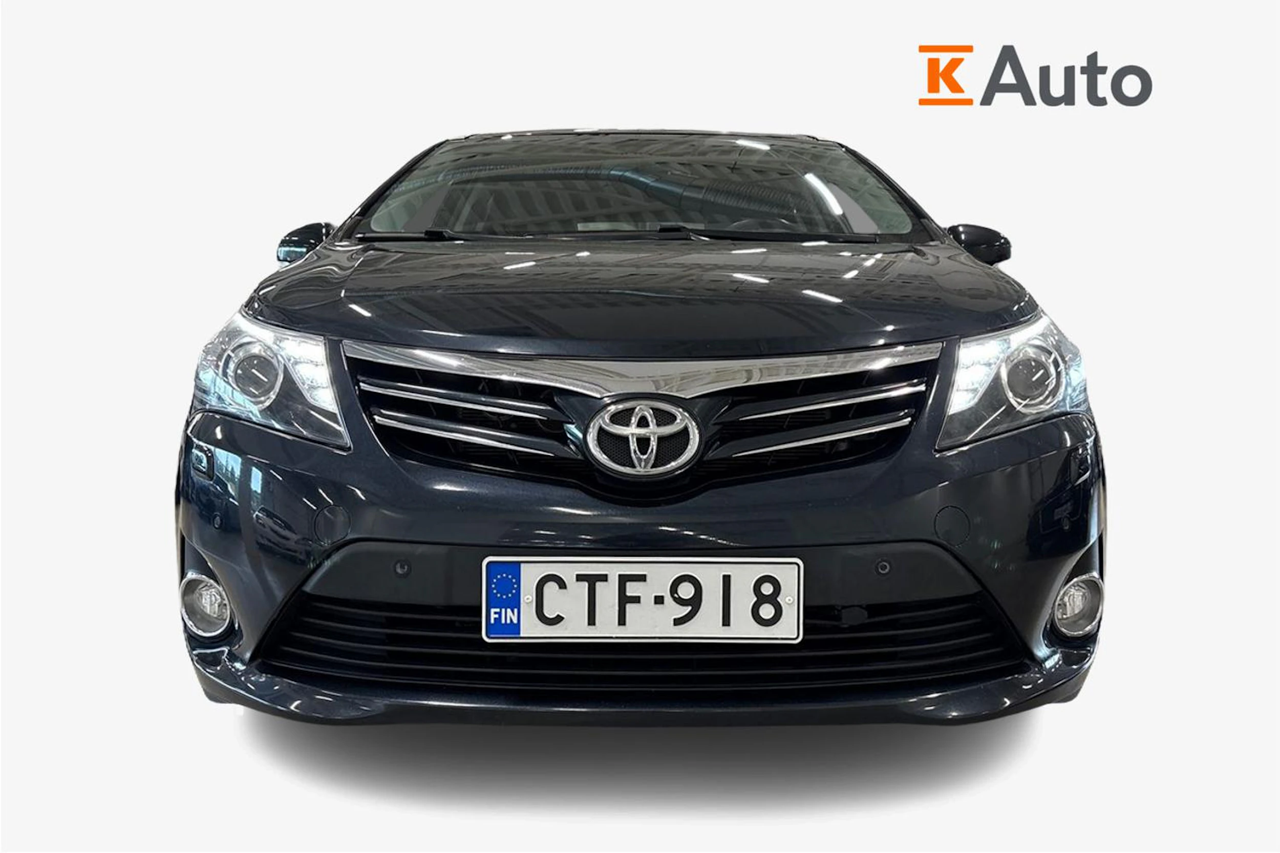 harmaa Toyota Avensis 2015 kuva 4.