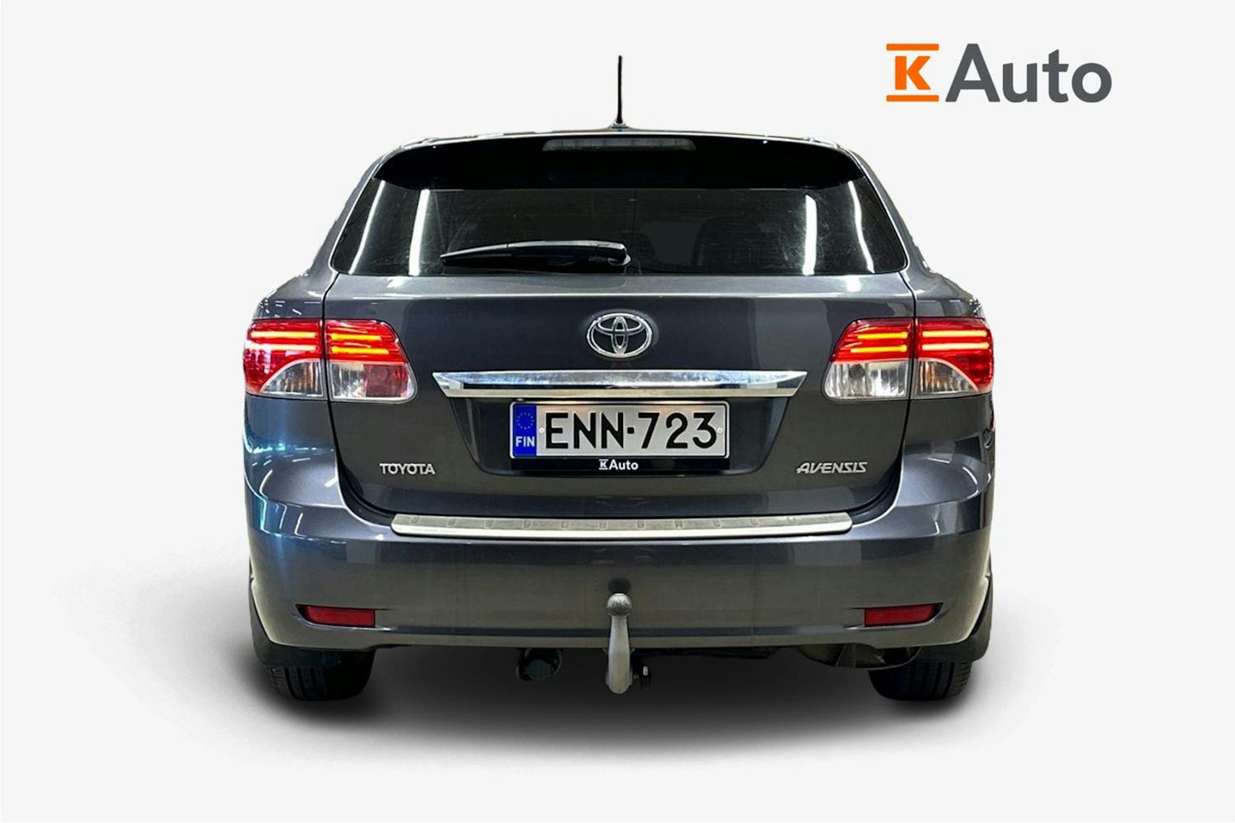 harmaa Toyota Avensis 2015 kuva 3.