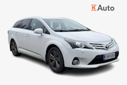 valkoinen Toyota Avensis 2015 kuva 1.