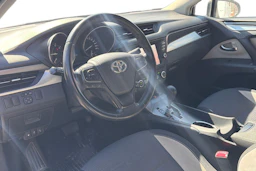 ruskea Toyota AVENSIS 2015 kuva 3.