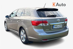 ruskea (beige) Toyota Avensis 2015 kuva 2.